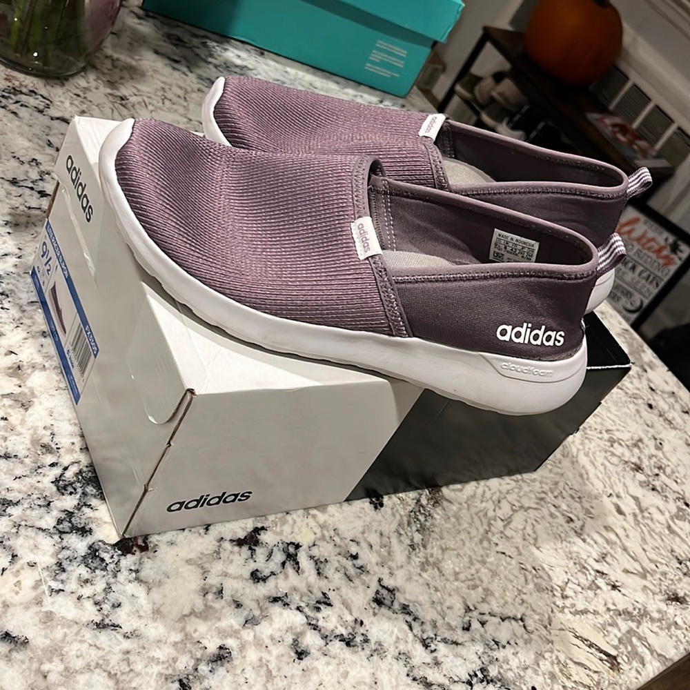 Nike slip on shoes